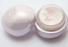 Why You Should Avoid Skincare in Jars